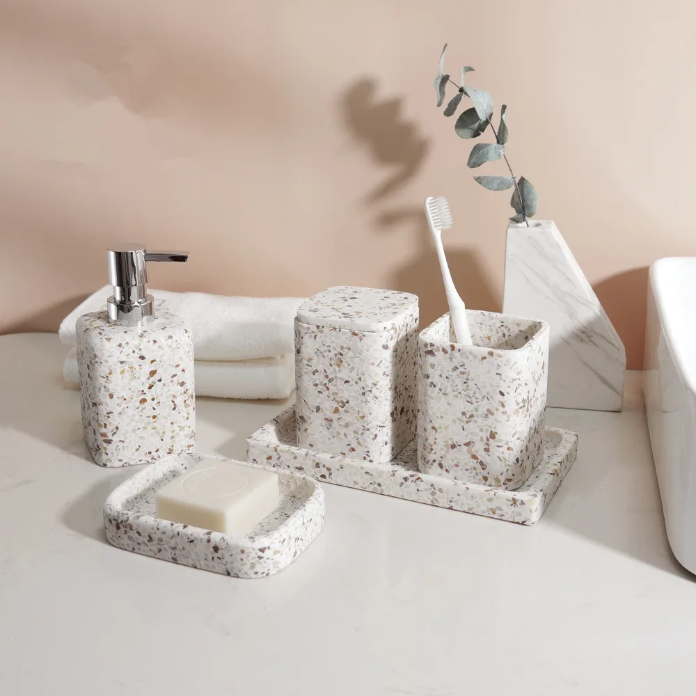 Dozownik do mydła z kamienia n – Zara Home Bathroom Set recenzja i cena