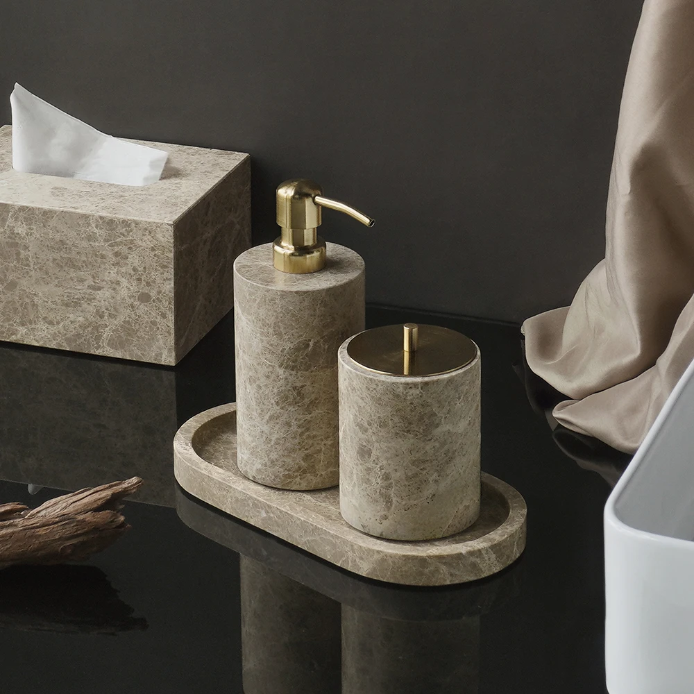 Zestaw akcesoriów łazienkowych – Zara Home Bathroom Set recenzja i cena